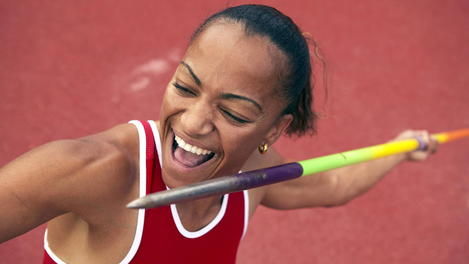 黑色雄狮怒吼,喀麦隆战术压制芬兰,登贝莱致命一击锁定G组胜局